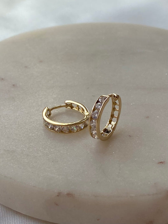 Sorköves karika fülbevaló