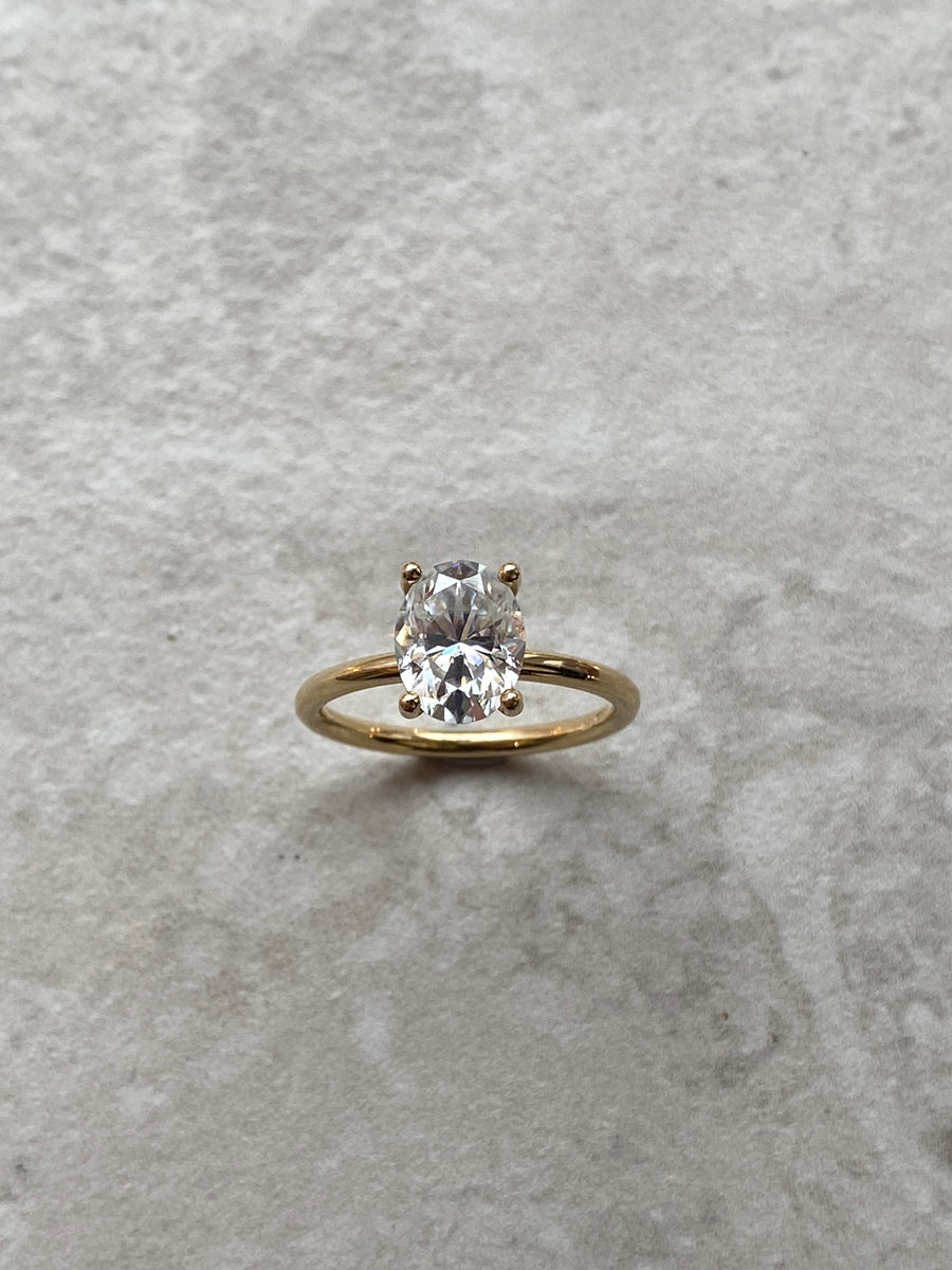 Ovál Moissanite eljegyzési gyűrű