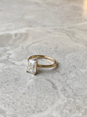 Smaragd Moissanite eljegyzési gyűrű