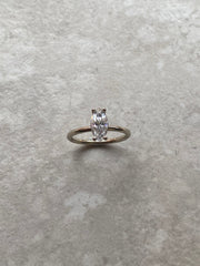 Navett Moissanite eljegyzési gyűrű