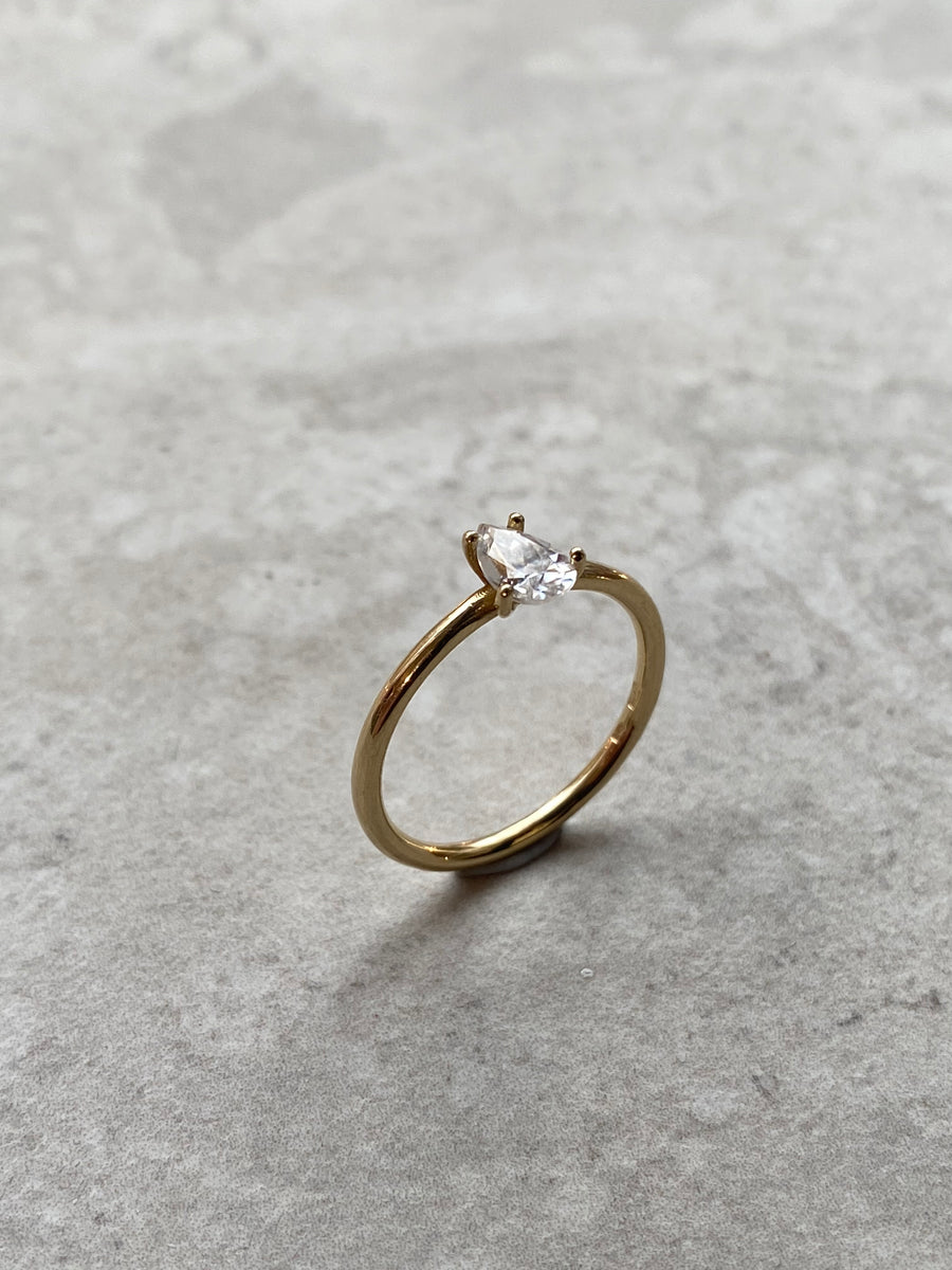 Csepp Moissanite eljegyzési gyűrű