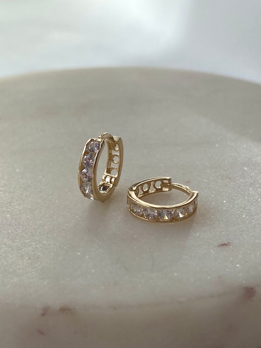 Sorköves karika fülbevaló