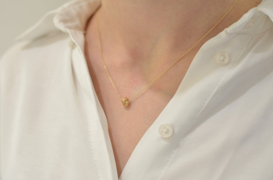 Nyaklánc, fülbevaló és karkötő szett